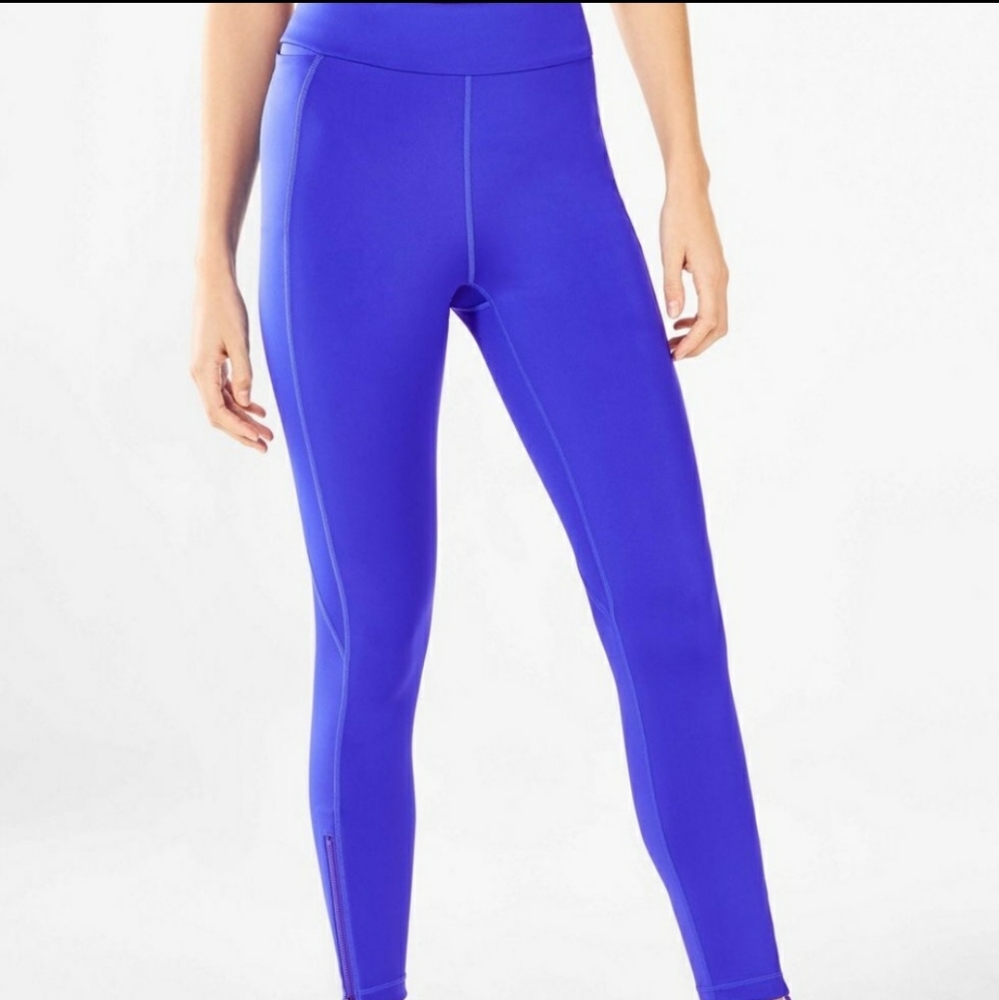 NWT Fabletics High-Waisted Statement Spin Pant